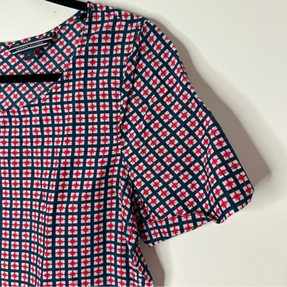 Tommy Hilfiger Women's Blouse short sleeve Square neck Geometric Print Size US 4 - Picture 5 of 14